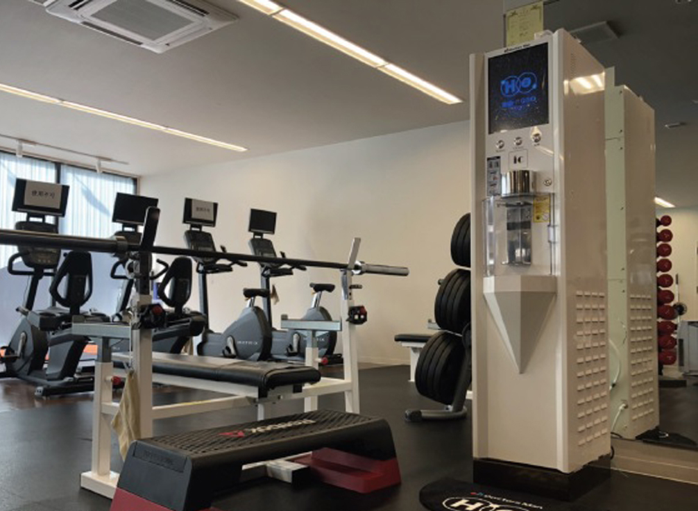Image of hydrogen water vending machine at a fitness club